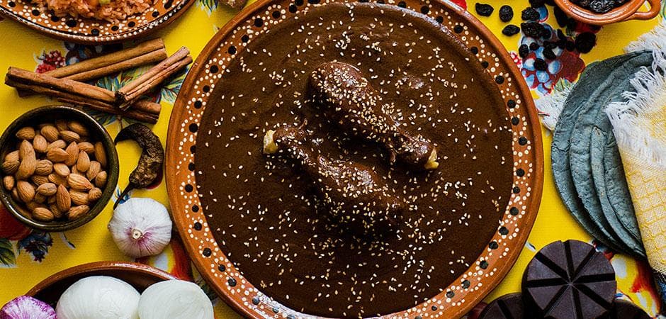 La historia detrás del mole de Xico: tradición familiar y producción artesanal